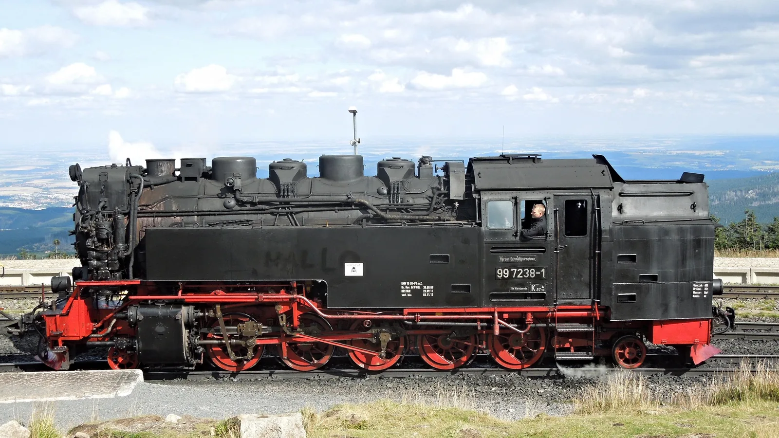 Dampflok 99 7238 der Brockenbahn im Bahnhof Brocken