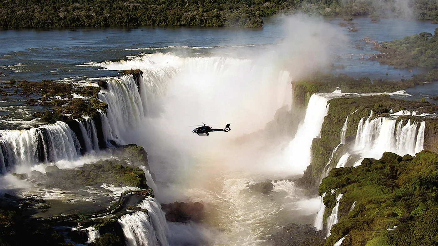 Angebotsfoto: Hubschrauberflug über die Iguazú-Fälle