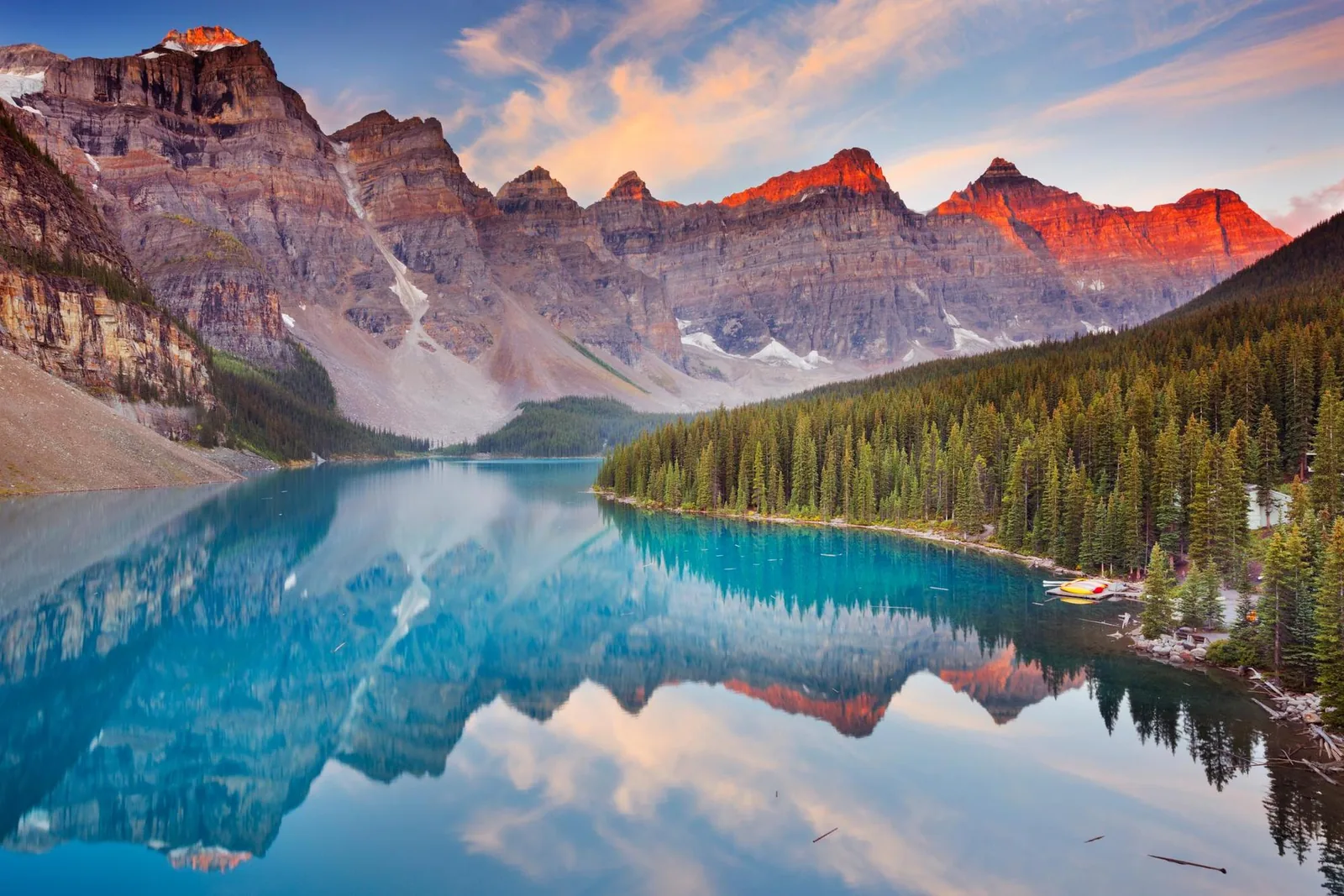 Angebotsfoto: Ab Banff oder Canmore: Lake Louise und Moraine Lake am halben Tag