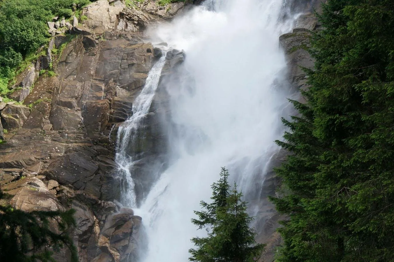 Angebotsfoto: Ab Salzburg: private Tagestour zu den Krimmler Wasserfällen