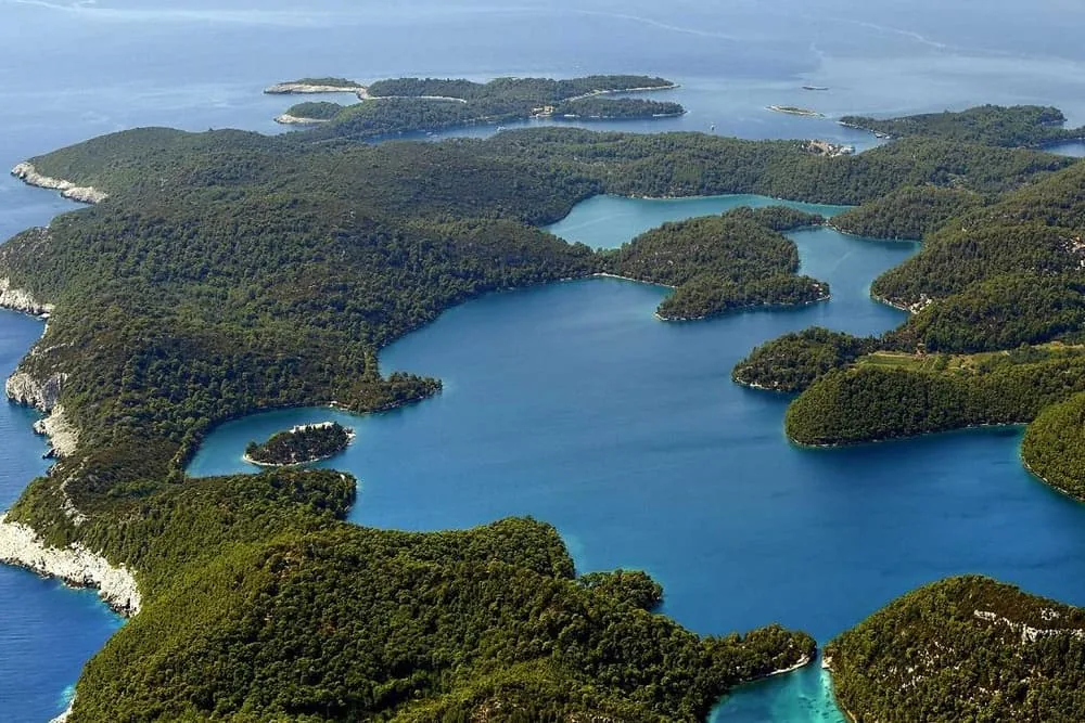 Angebotsfoto: Ab Dubrovnik: Mljet mit Rad, Boot und Badestopp