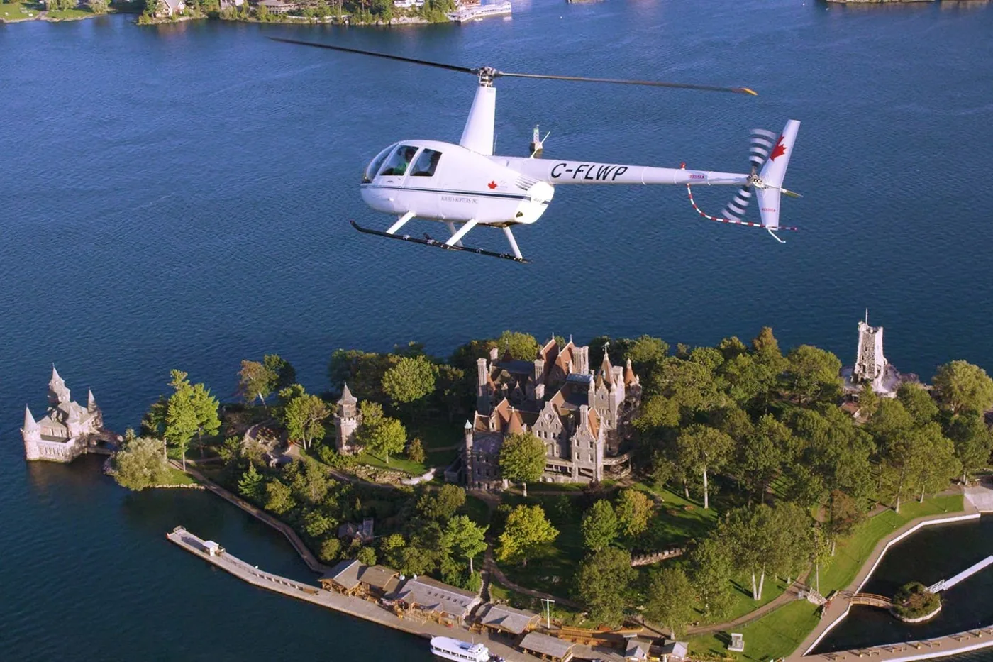 Angebotsfoto: Ab Gananoque: Hubschrauberrundflug über die 1000 Inseln