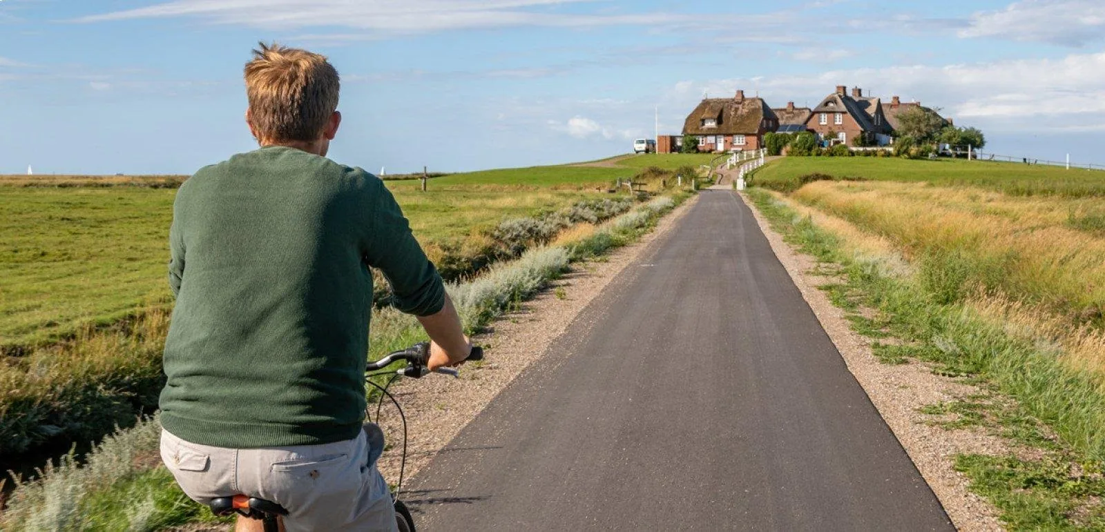 Angebotsfoto: Von Nordstrand nach Hallig Hooge